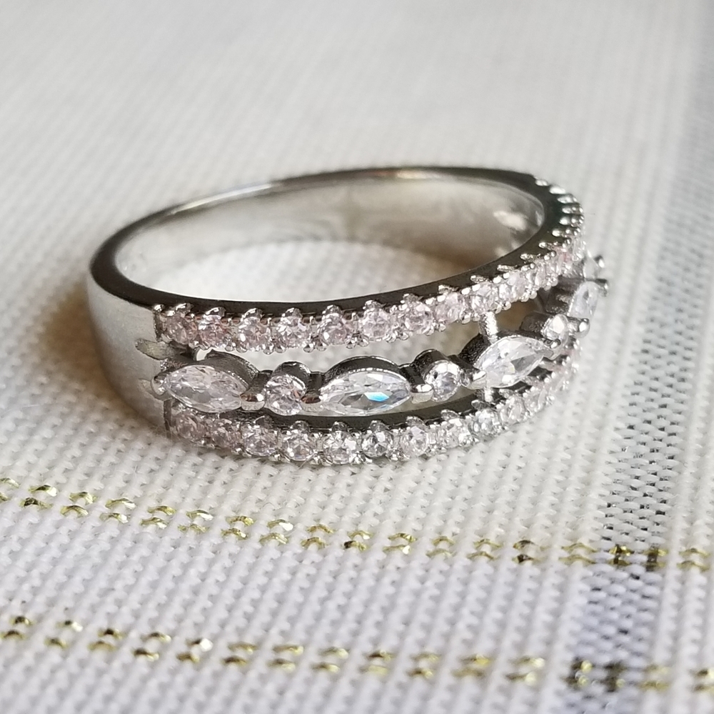 New 925 Silver Diamond Band Ring